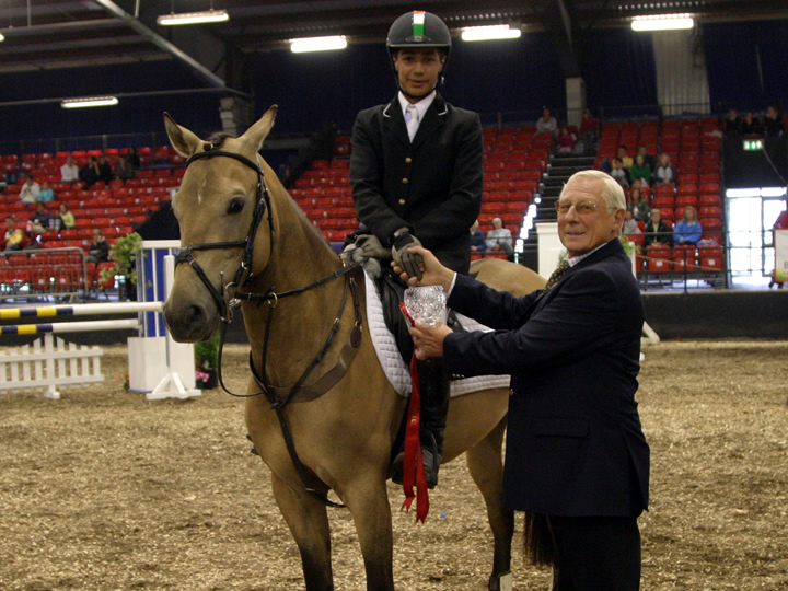 Whos DJ with Judge Belgium Chef d'Equipe Herve Daout winning 148cms Millstreet National Pony Discovery Finals 2008